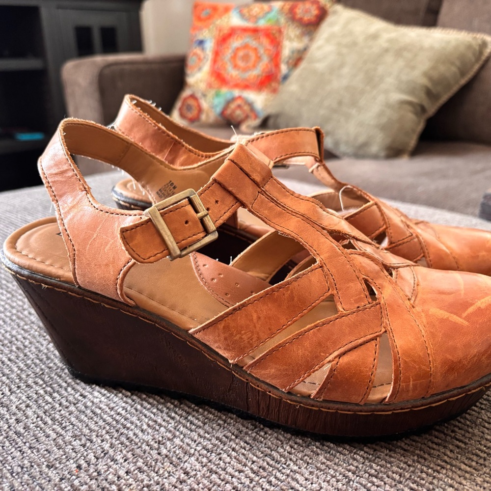 Ladies' Tan Leather Wedge Sandals with Adjustable Buckle
